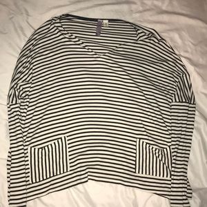 Striped 3/4 sleeve top